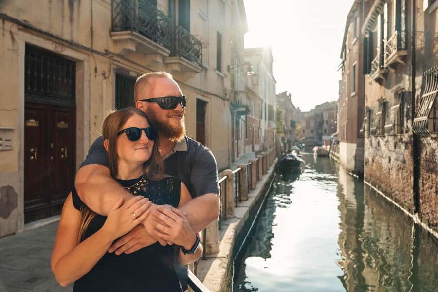 Venice: Exclusive Photoshoot in Hidden Locations - Choosing between the short and longer packages