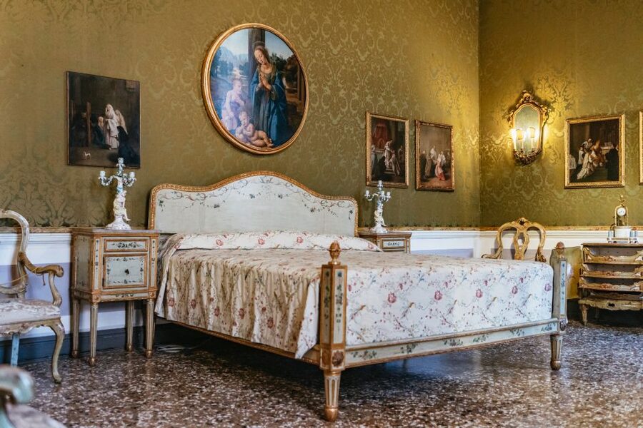 Venice: Fondazione Querini Stampalia Entry Tickets - Contemporary art inside an old palace