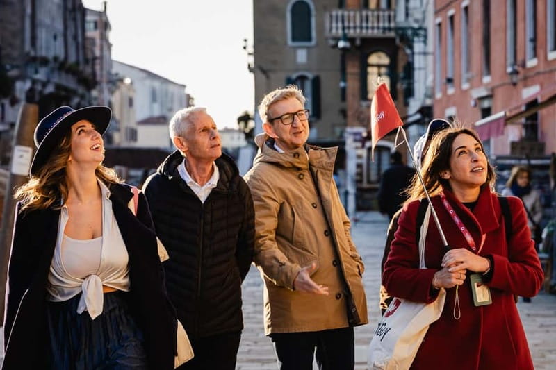Venice Food Tasting Tour: Bites, Wine, Dinner & Local Guide - Stop three: fried cicchetti with a second local wine