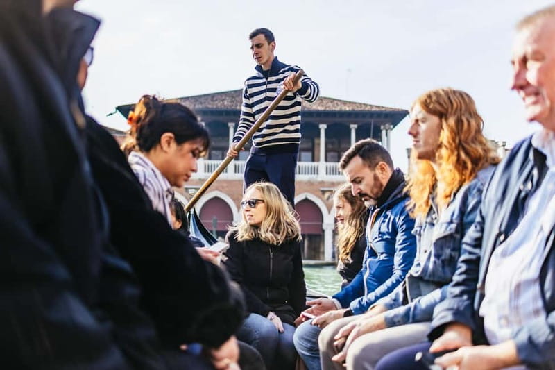 Venice: Food Tasting Tour with Cicchetti Dishes and Wine - Crossing the Grand Canal by traghetto