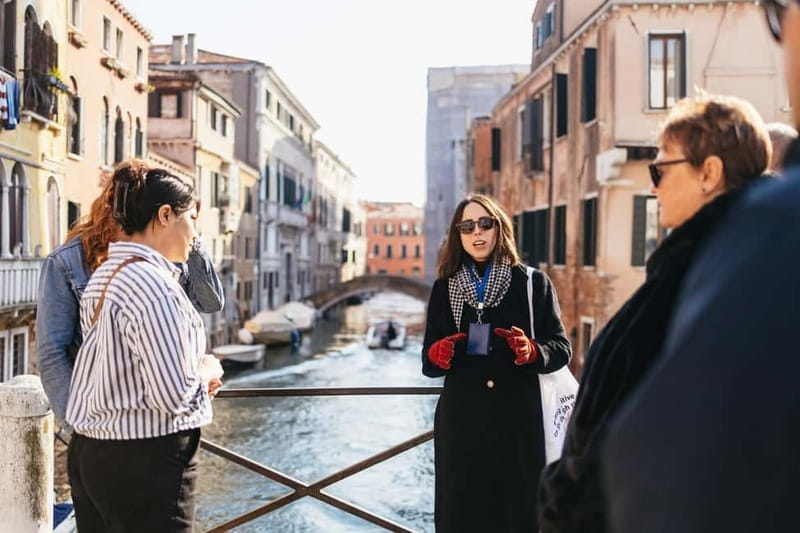 Venice: Food Tasting Tour with Cicchetti Dishes and Wine - The first food stops near Rialto