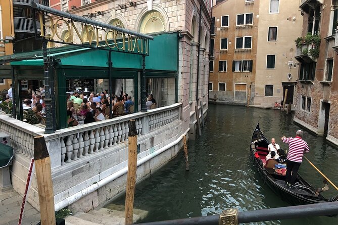 Venice Food Tour with 6+ Tastings with Cicchetti, Spritz & More - The larger tastings: pasta, dessert, and the secret dish