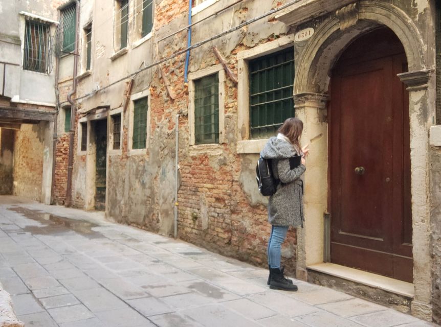 Venice: Ghetto Highlights and Cannaregio Walking Tour - Choosing between one hour and two hours