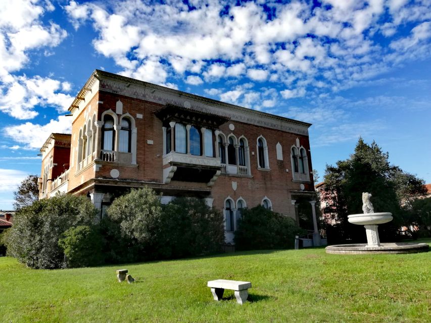 Venice: Giudecca Island Discover Walking Tour - Giudecca’s industrial past and artistic present