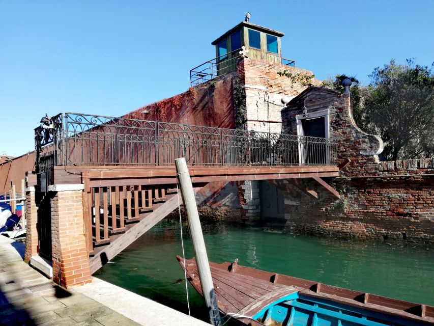 Venice: Giudecca Island Discover Walking Tour - What the $146.14 price means