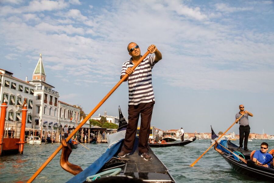 Venice: Gondola Ride with Live Guide or Audio Guide - Is $42 good value?
