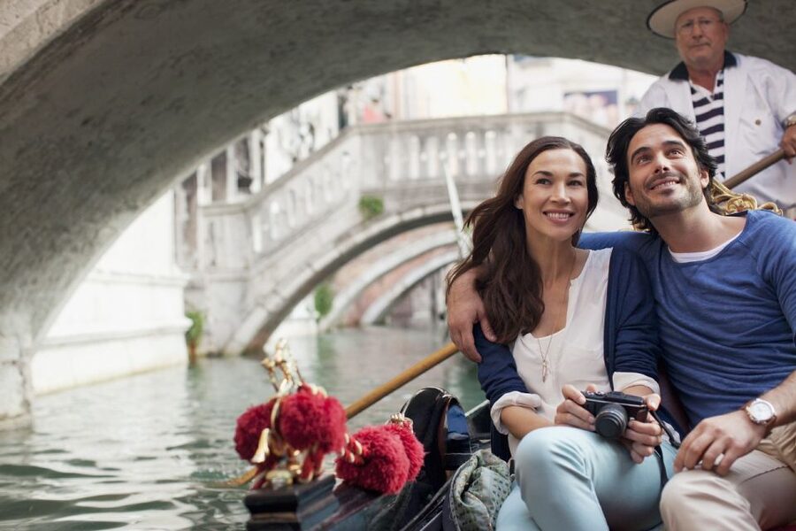 Venice: Grand Canal by Gondola with Live Commentary - The Grand Canal and Venice’s palaces