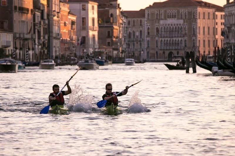 Venice: Guided Canal Kayak Tour at Day, Night, or Sunset - Starting at Venetian Rowing