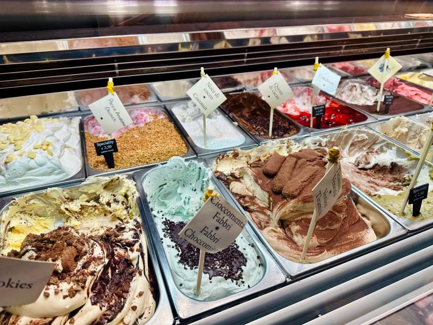 Venice: Guided City Highlights and Street Food Tour - The guides are a major part of the value