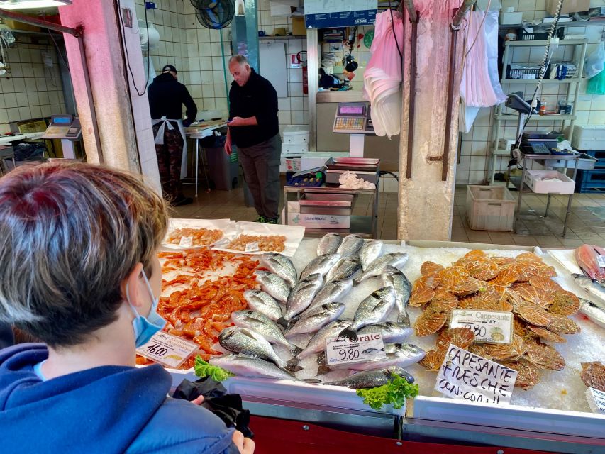 Venice: Guided City Highlights and Street Food Tour - Walking demands and timing