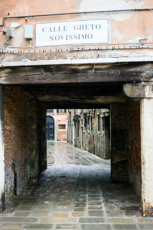 Venice: Guided Tour of Synagogues and Ghetto Area - Key Points at a Glance