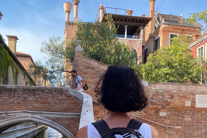Venice Hidden Gems and Secrets Tour with a Local in Small Group - San Trovaso Church and the Faces on Venetian Buildings