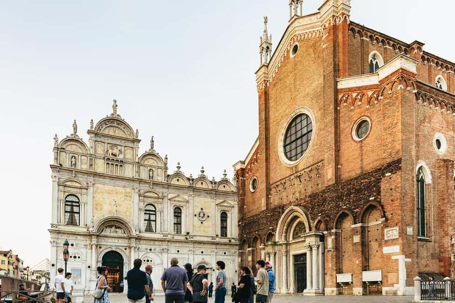 Venice: Highlights and Hidden Gems Night Walking Tour - Key points at a glance