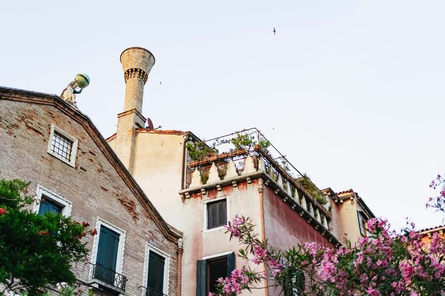 Venice: Highlights and Hidden Gems Night Walking Tour - Who will enjoy this evening walk most?