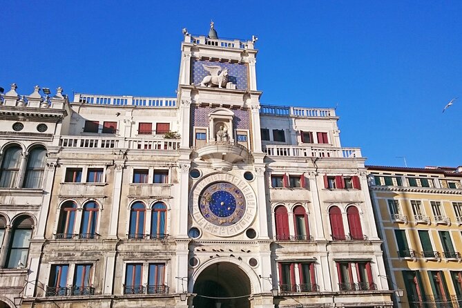 Venice highlights and hidden gems Small Group walking tour - Piazza San Marco: a strong finish, with one caution