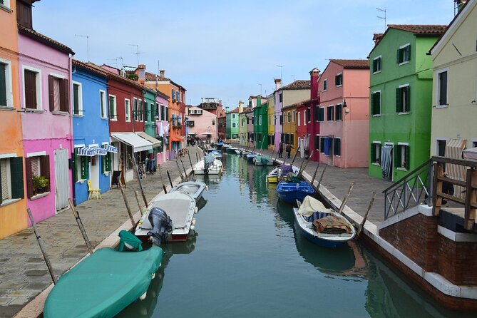 VENICE in 1 Day WOW Tour: city walk, Murano, Burano with lunch! - Murano by private Venetian water limousine