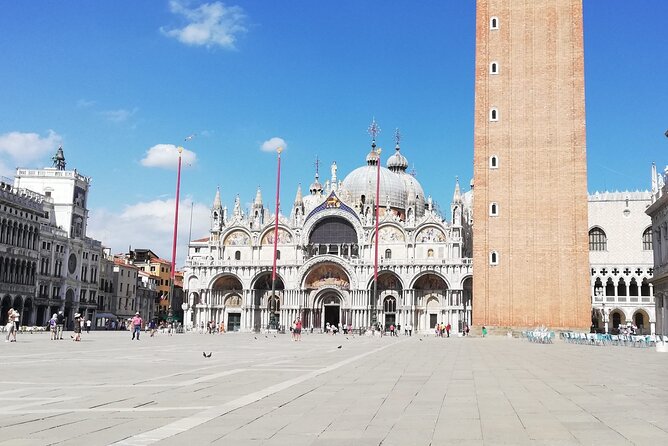 VENICE in 1 Day WOW Tour: city walk, Murano, Burano with lunch! - A quieter stop at Palazzo Contarini del Bovolo