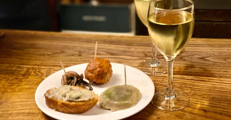Venice: Jewish Ghetto and Cannaregio Food and Wine Tour - Jewish-Venetian flavors and what they tell you