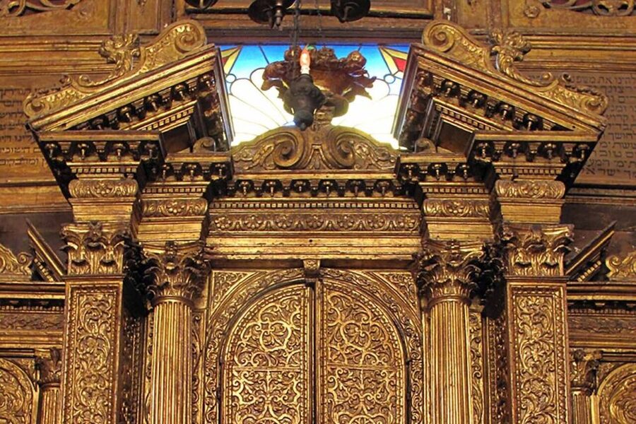 Venice: Jewish Ghetto and Synagogue Ticket with Audio Guide - Walking through the Old and New Ghettos