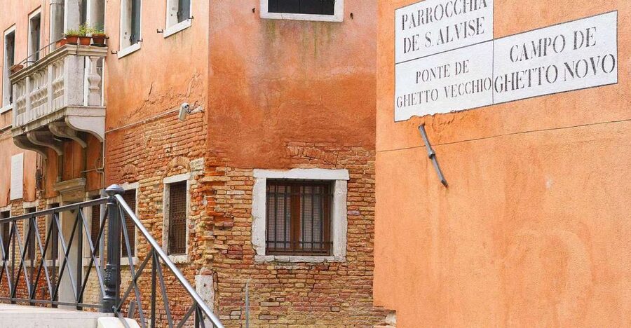 Venice: Jewish Ghetto Walking Tour with Synagogue Visits - Why Venice’s Jewish Ghetto deserves two hours