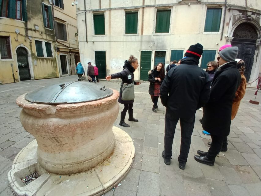 Venice: Jewish Ghetto Walking Tour with Synagogue Visits - Returning to Campo di Ghetto Nuovo
