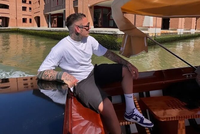 Venice Lagoon Tour with Historic Venetian Boat - Meeting the boat at the Zattere
