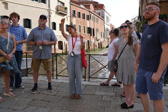 Venice Like a Local: Food, Wine & Spritz Tour with Traghetto Ride - San Polo and a sweet finish in Campo San Bortolomio
