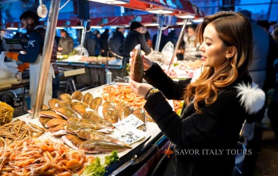 Venice: Local Fish Market With Cicchetti, Lunch, and Wine - Key points to know before booking