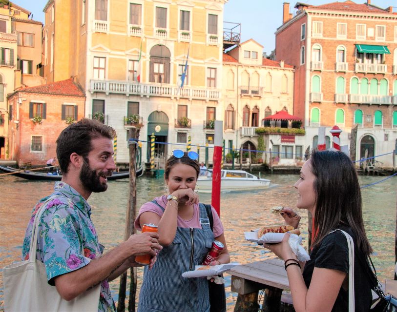 Venice: Local Secrets of Venice Tapas & Wine Walking Tour - The second bacaro and additional tasting stops