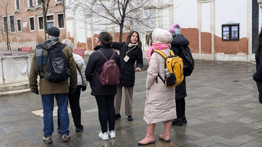 Venice: Morning Walking Tour with Local Guide - Bacino Orseolo and the city waking up