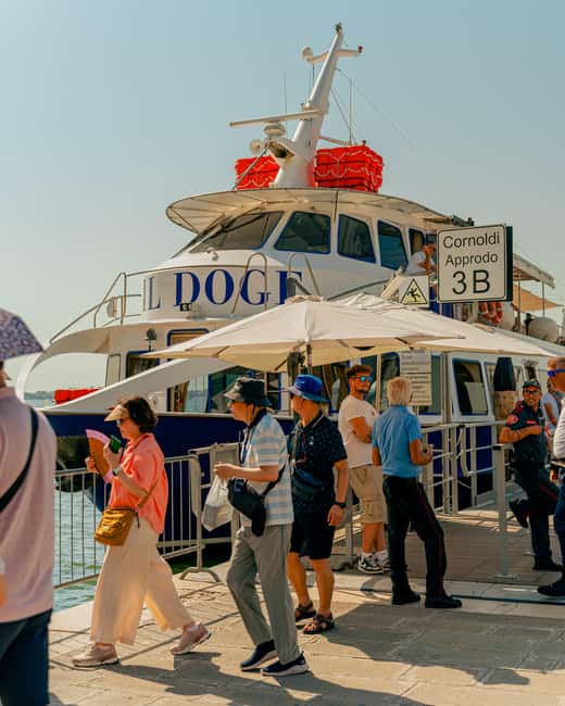 Venice: Murano and Burano Boat Tour with Glass Factory Visit - Who should book this island tour?