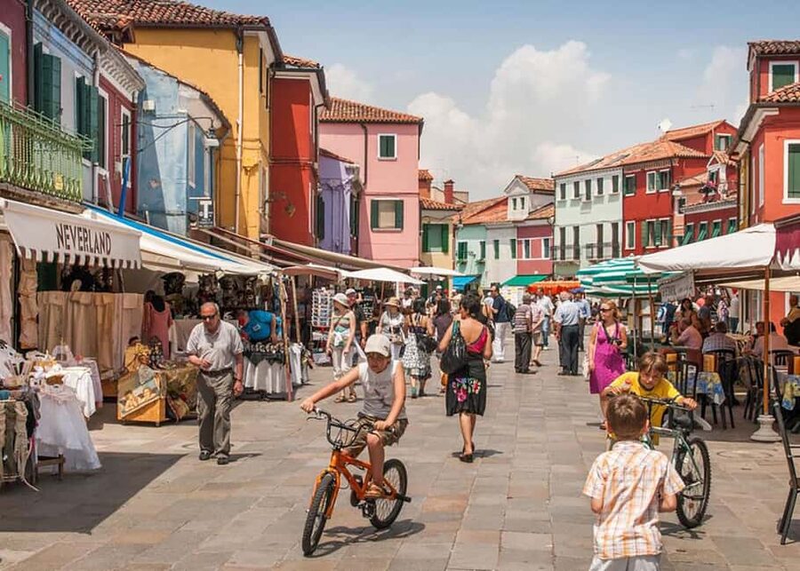 Venice: Murano, Burano, and Torcello Boat Tour - Three islands, three different sides of Venice
