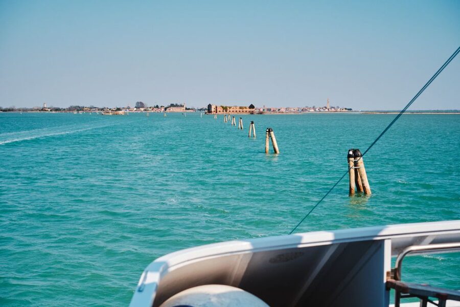 Venice: Murano & Burano Panoramic Boat Tour w/ Glassblowing - Returning to Venice by a quieter route