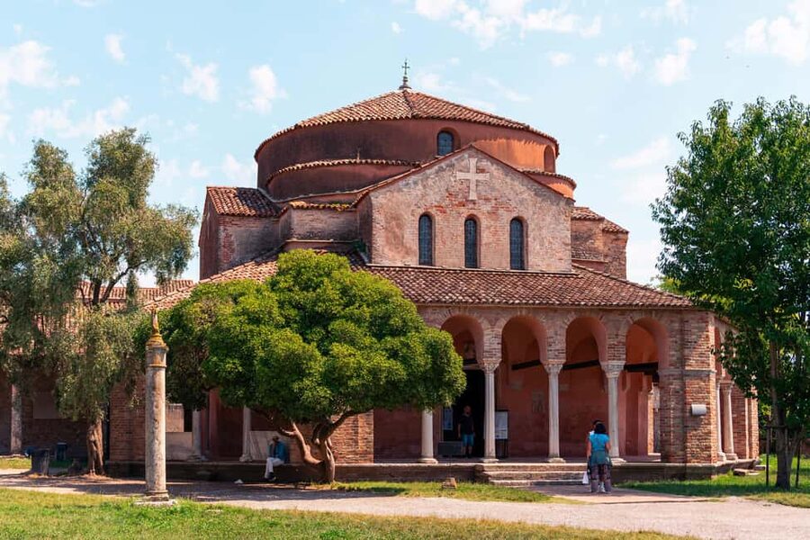 Venice: Murano, Burano, Torcello, and Glass Factory Tour - Key points at a glance