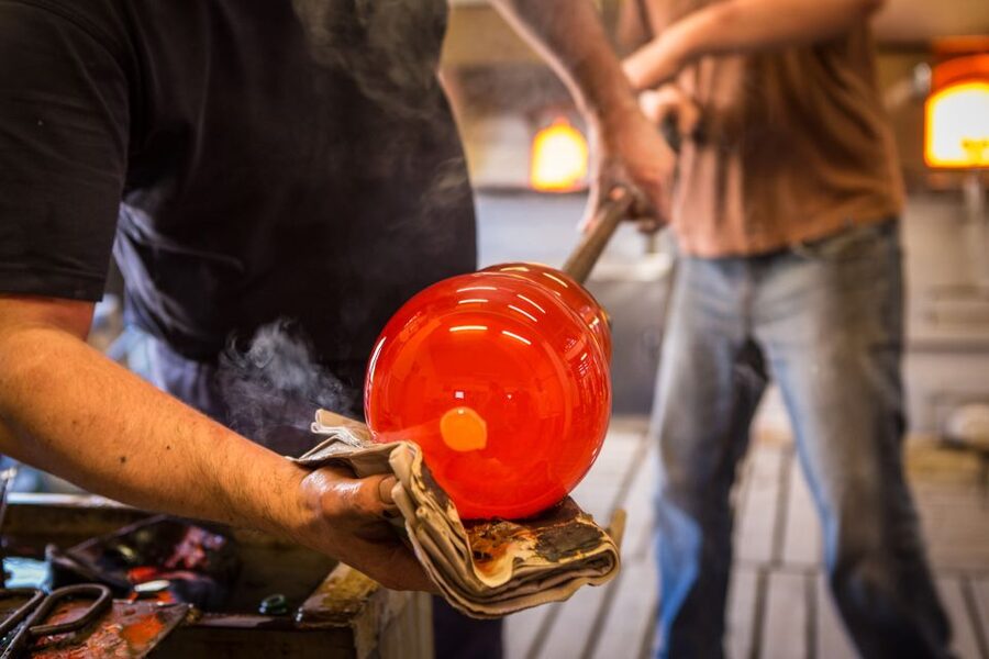 Venice: Murano Island and Glass Factory Private Guided Tour - Inside the Murano glass factory