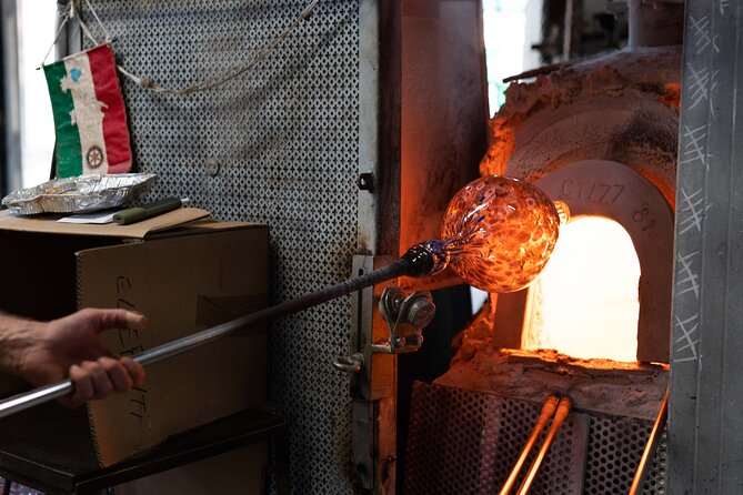 Venice Murano Island Glass Factory Tour with Glass Blowing Demonstration - What the €10 credit and discount really mean