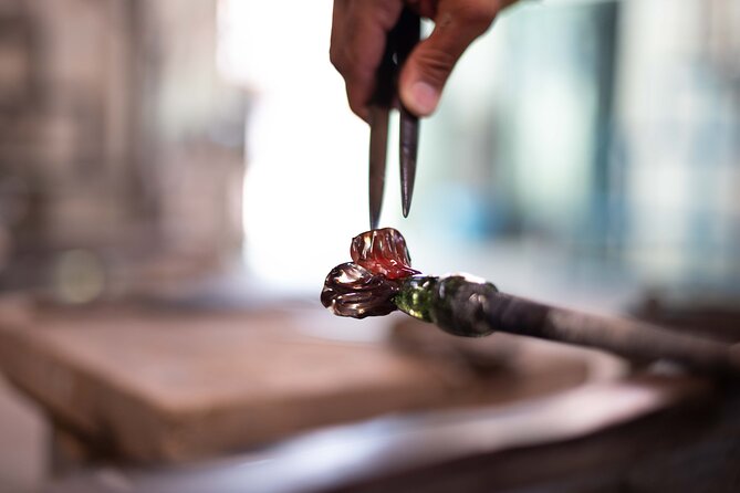 Venice Murano Island Glass Factory Tour with Glass Blowing Demonstration - Getting there and timing your visit