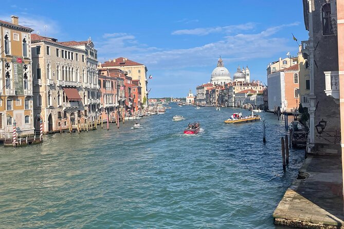 Venice Must See Attractions Walking Tour With A Guide - The Salute and Accademia Bridge