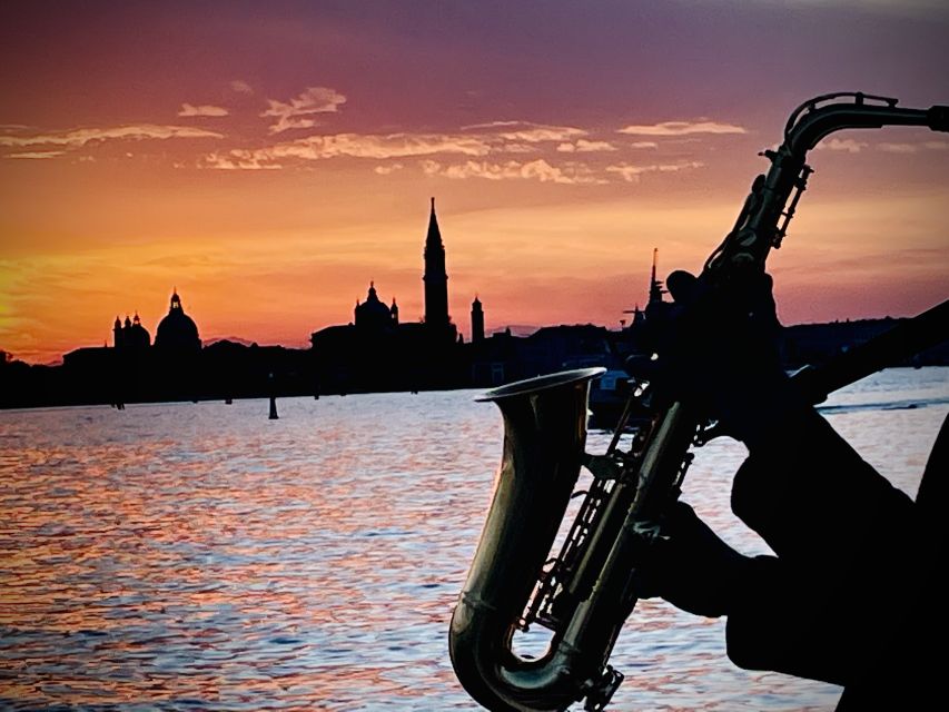 Venice: Night Catamaran Cruise of the Lagoon - Comfort, access, and practical details