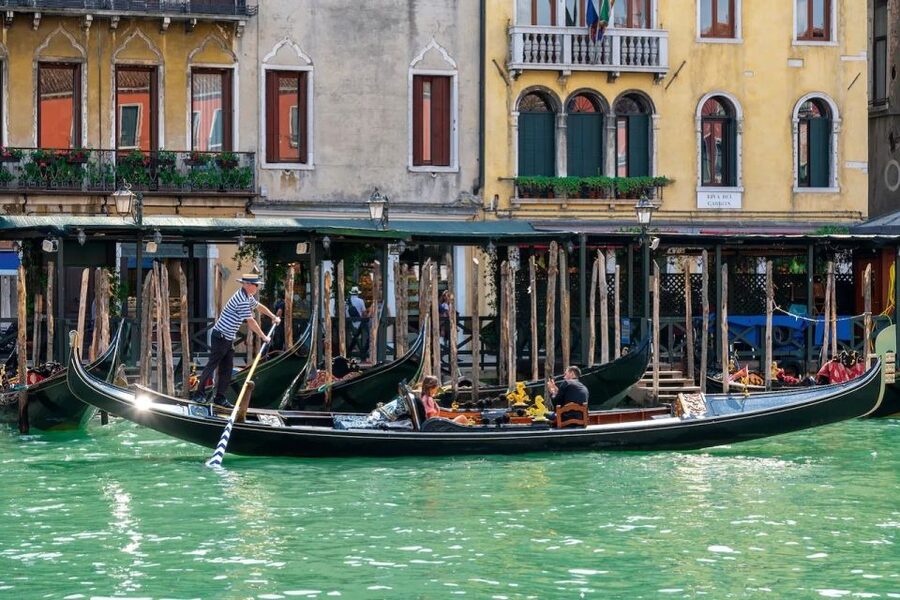 Venice: Off the Beaten Path Private Gondola Ride - Starting near San Marcuola and the railway area