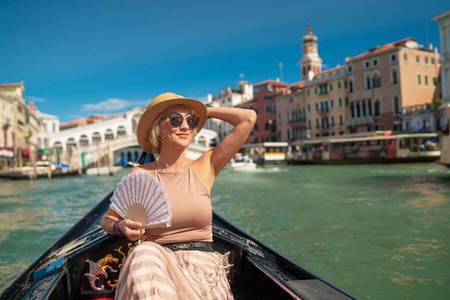 Venice: Off the Beaten Path Private Gondola Ride - The one-hour ride and the Grand Canal