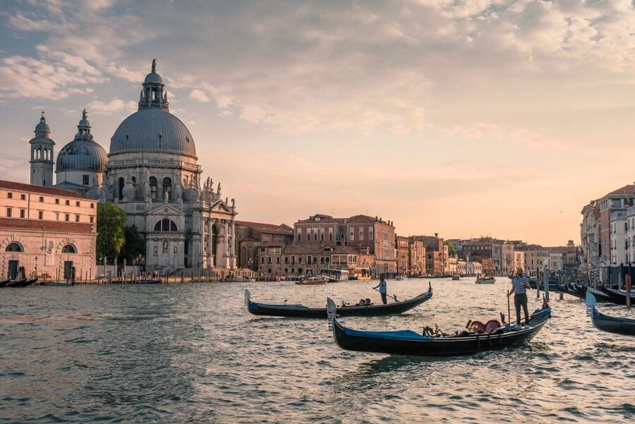 Venice: Off the Beaten Path Private Gondola Ride - The two-hour route to St. Mark’s and the Bridge of Sighs
