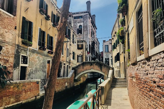 Venice Off the Beaten Path: Private Tour in Venice with a Local - Why This Walk Shows a Different Venice