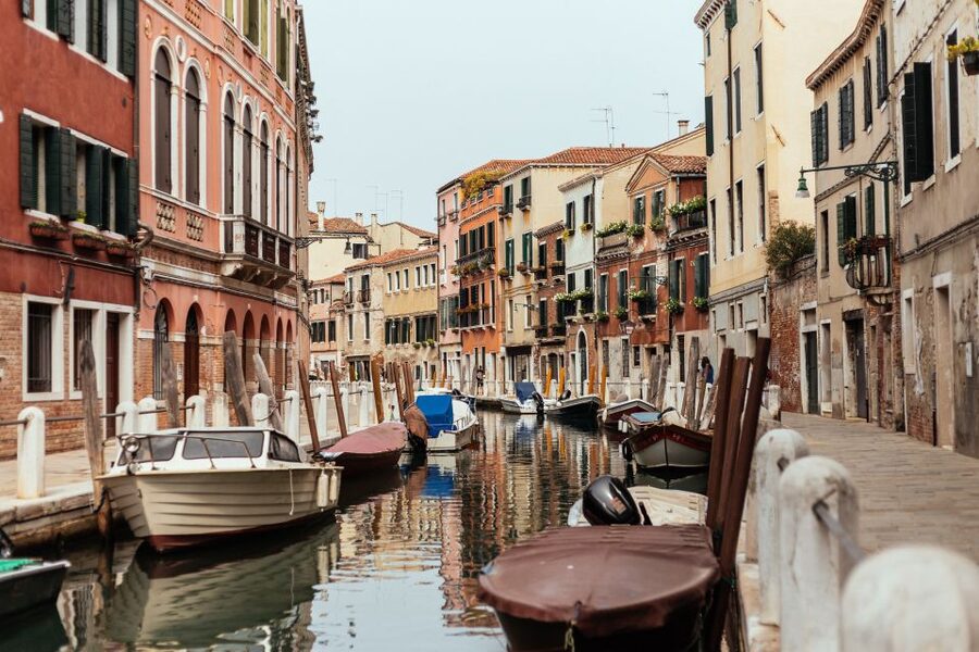 Venice: Off the Beaten Track Private City Tour - What the private guide adds