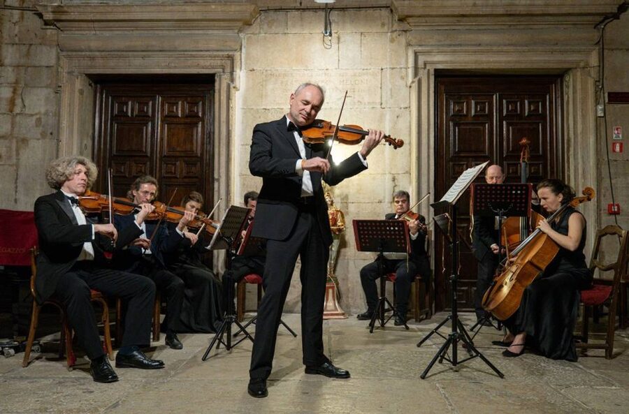 Venice: Opera Concert at Casanova Prisons in St. Mark Square - What happens during the one-hour concert