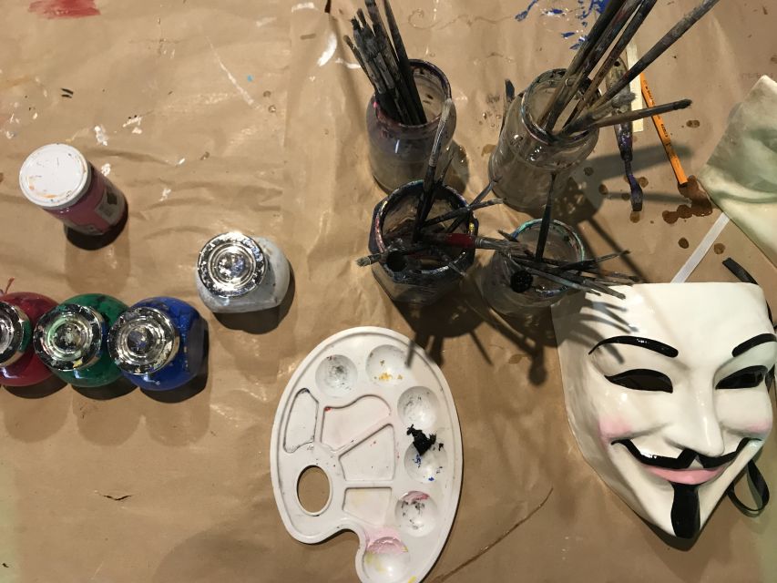 Venice: Paint your own Venetian Mask Workshop - Key points at a glance