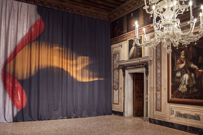 Venice Palazzo Mocenigo: History of Textile, Costume and Perfume - Getting there and planning your timing