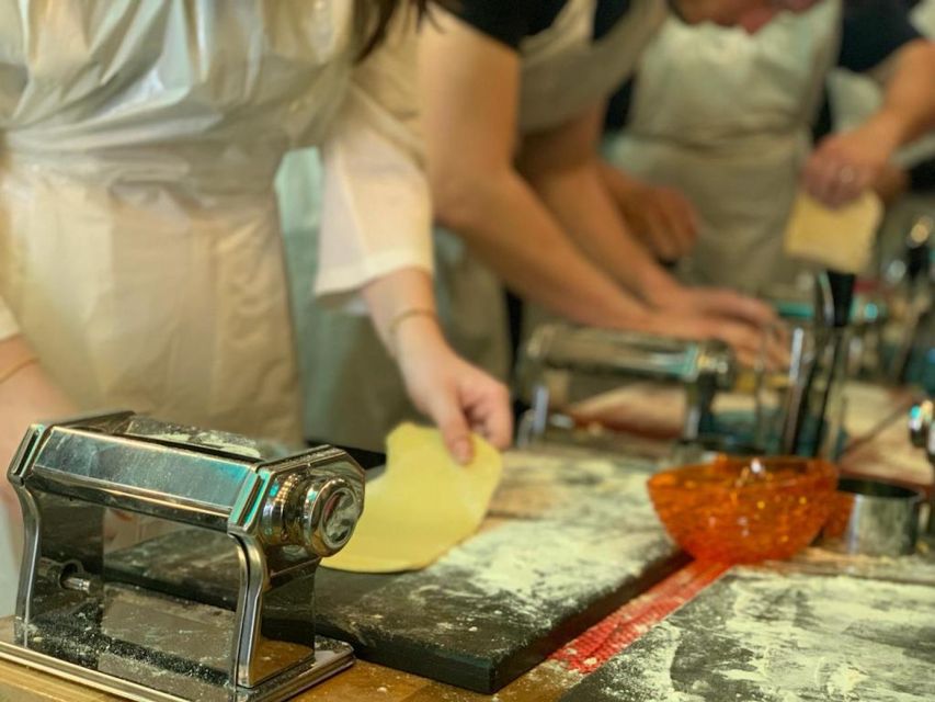 Venice: Pasta and Tiramisu Cooking Class with Wine - What the three-hour class is really like