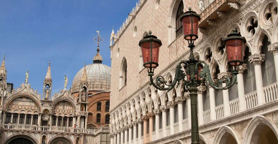 Venice: Private 2-Hour Doge's Palace Tour - A private route through the former ducal home