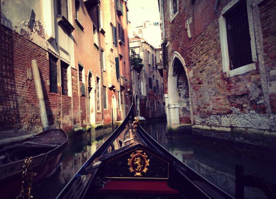 Venice: Private After Dark Tour and Gondola Ride - Venice after dark, with stories instead of crowds